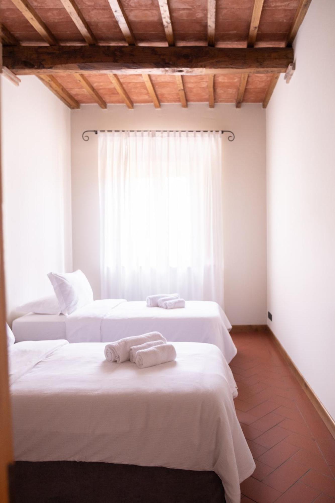 Podere Fignano, Holiday Home - Apartments Fully Renovated 2024 มอนตาโยเน ภายนอก รูปภาพ