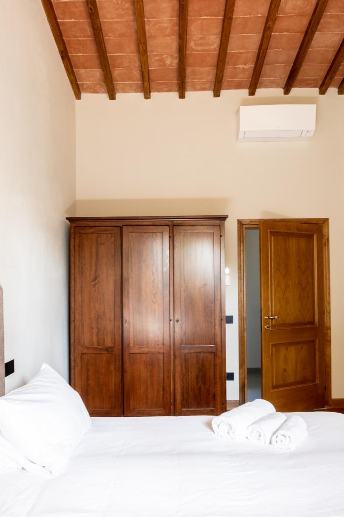 Podere Fignano, Holiday Home - Apartments Fully Renovated 2024 มอนตาโยเน ภายนอก รูปภาพ