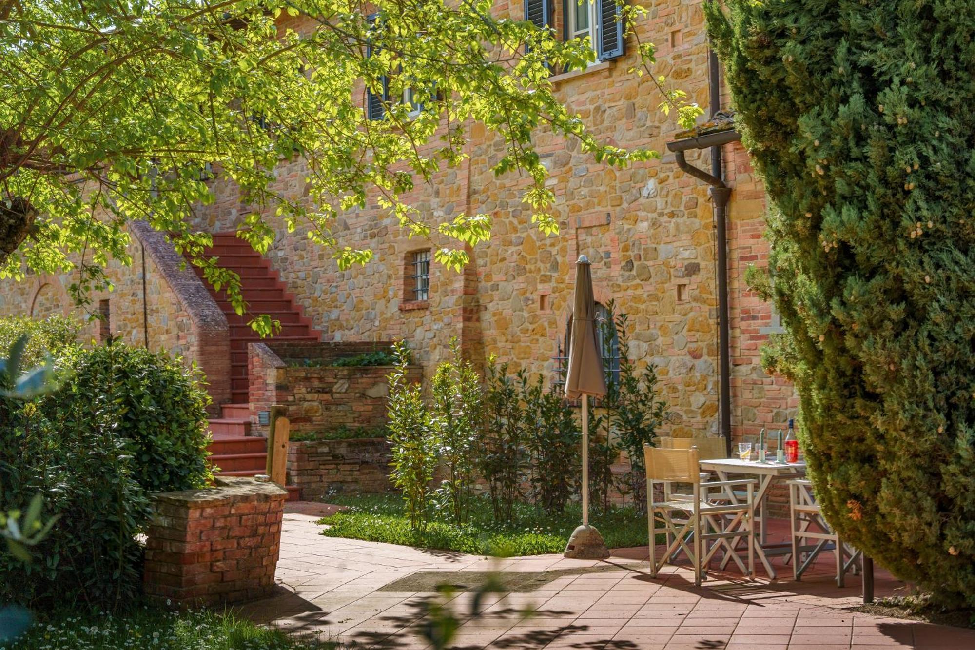 Podere Fignano, Holiday Home - Apartments Fully Renovated 2024 มอนตาโยเน ห้อง รูปภาพ